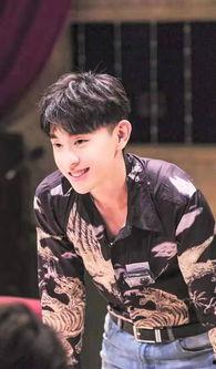 爆料吃瓜邓伦,娱乐圈的瓜田惊魂